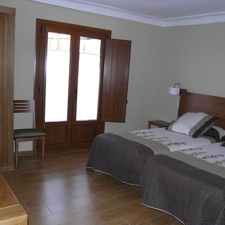 Apartamentos Turisticos Penafiel Bilik gambar