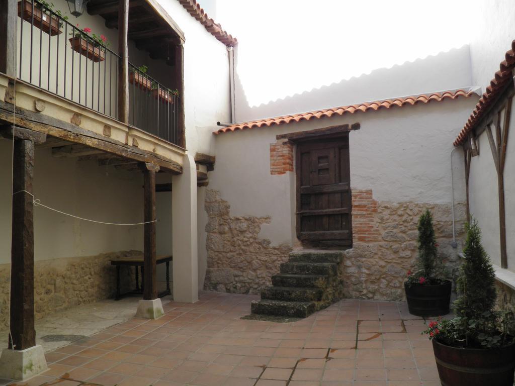 Apartamentos Turisticos Penafiel Luaran gambar
